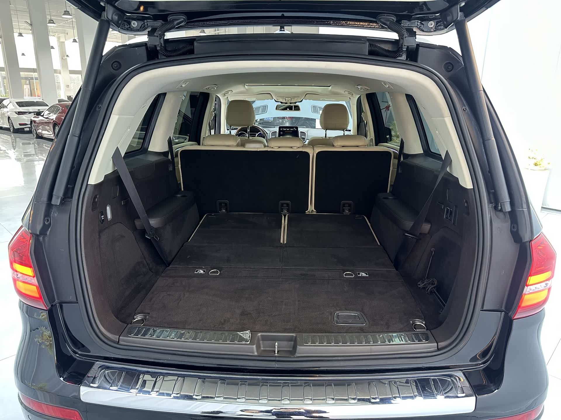 Mercedes-Benz GLS, 2017 23
