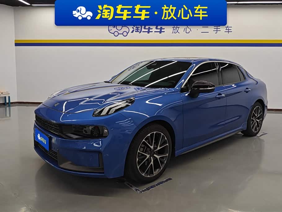 Lynk & Co 03 Lynk & Co 03