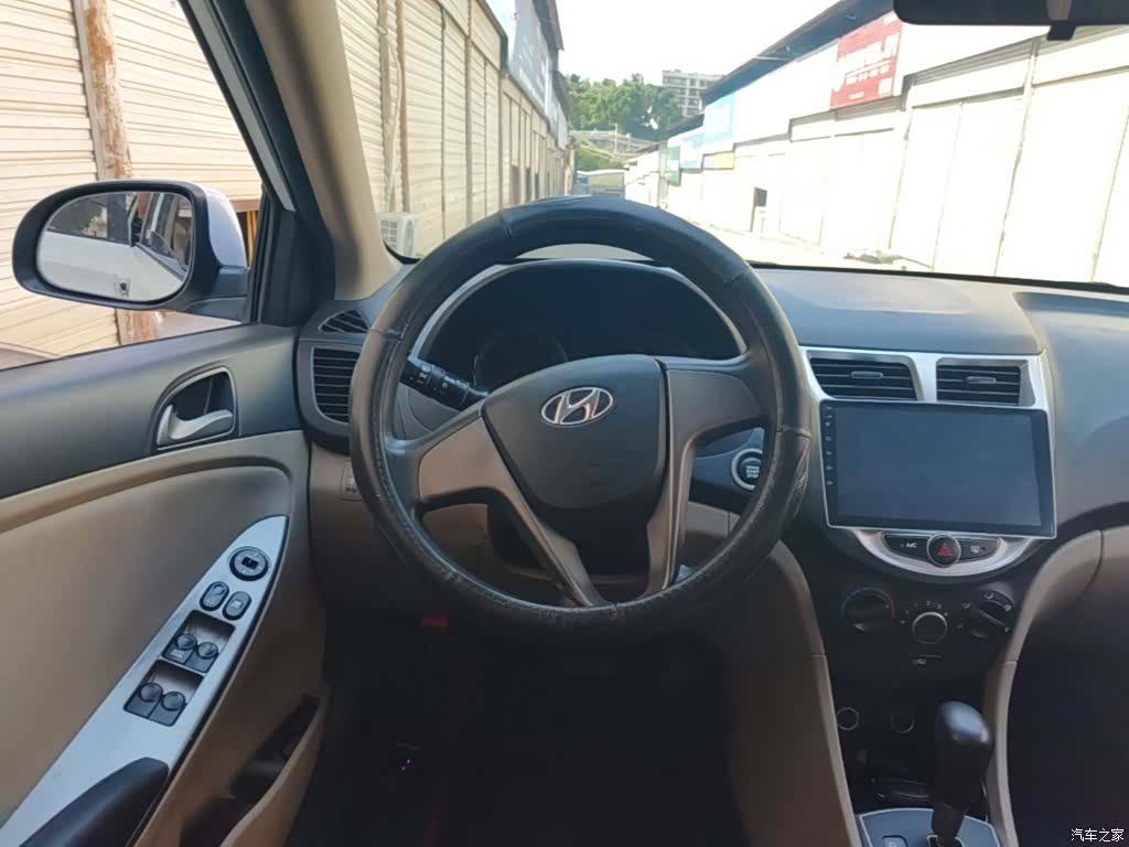 Hyundai GLX, 2016 11