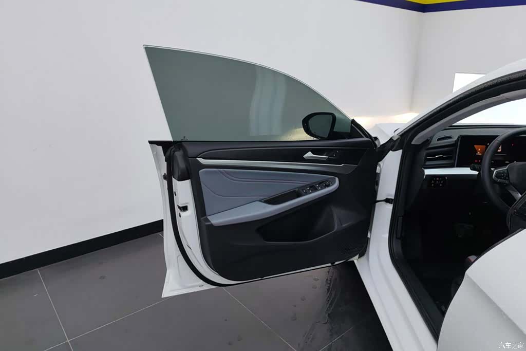 Volkswagen Lamando, 2025 7