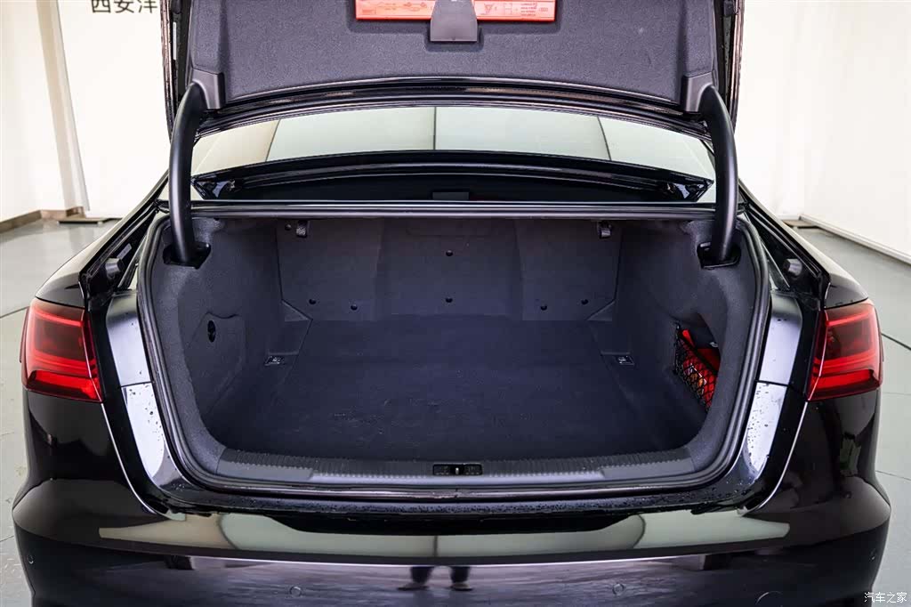 Audi A6L, 2018 9