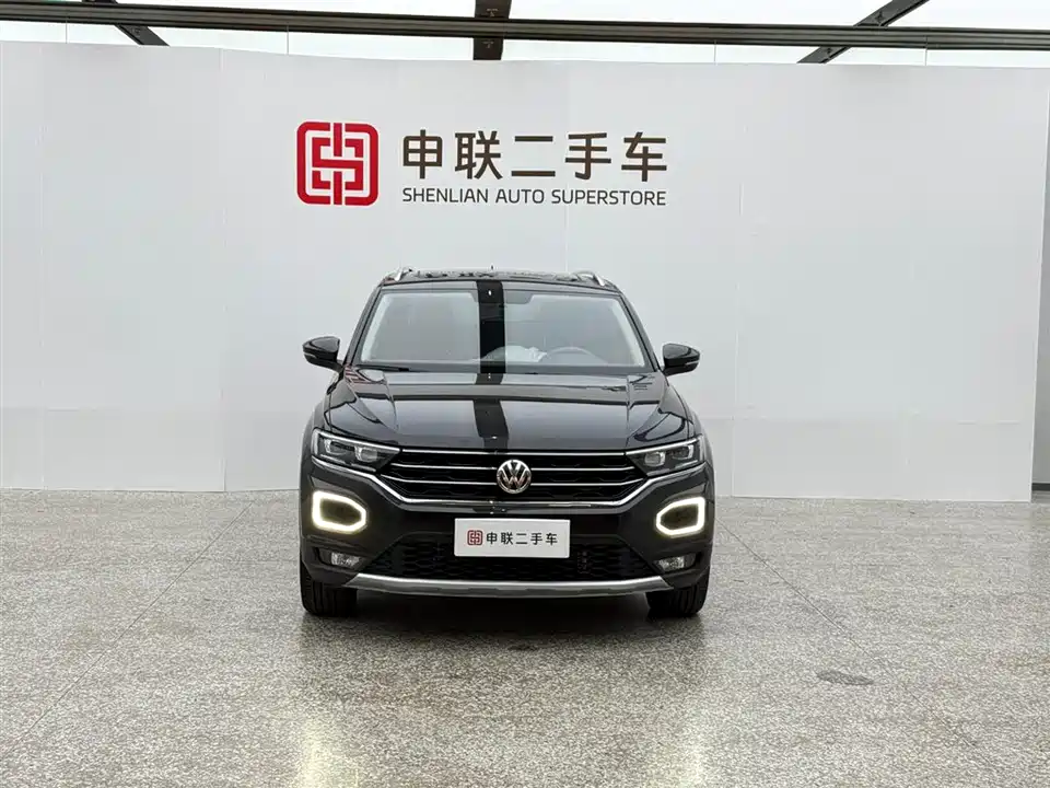 Volkswagen T-ROC exploring Songs