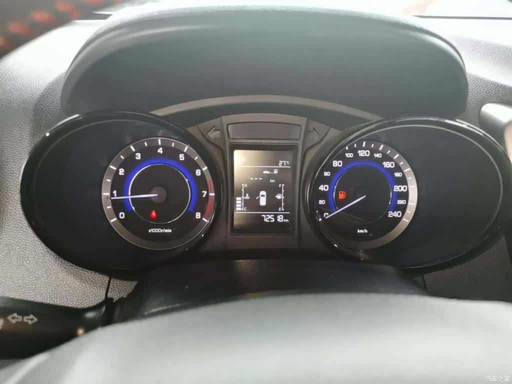 Changan CS15, 2017 12