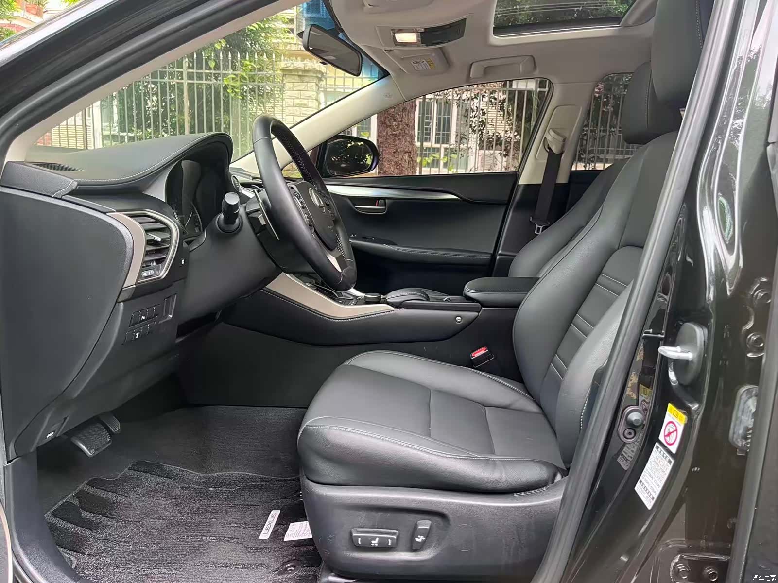 Lexus NX, 2017 3