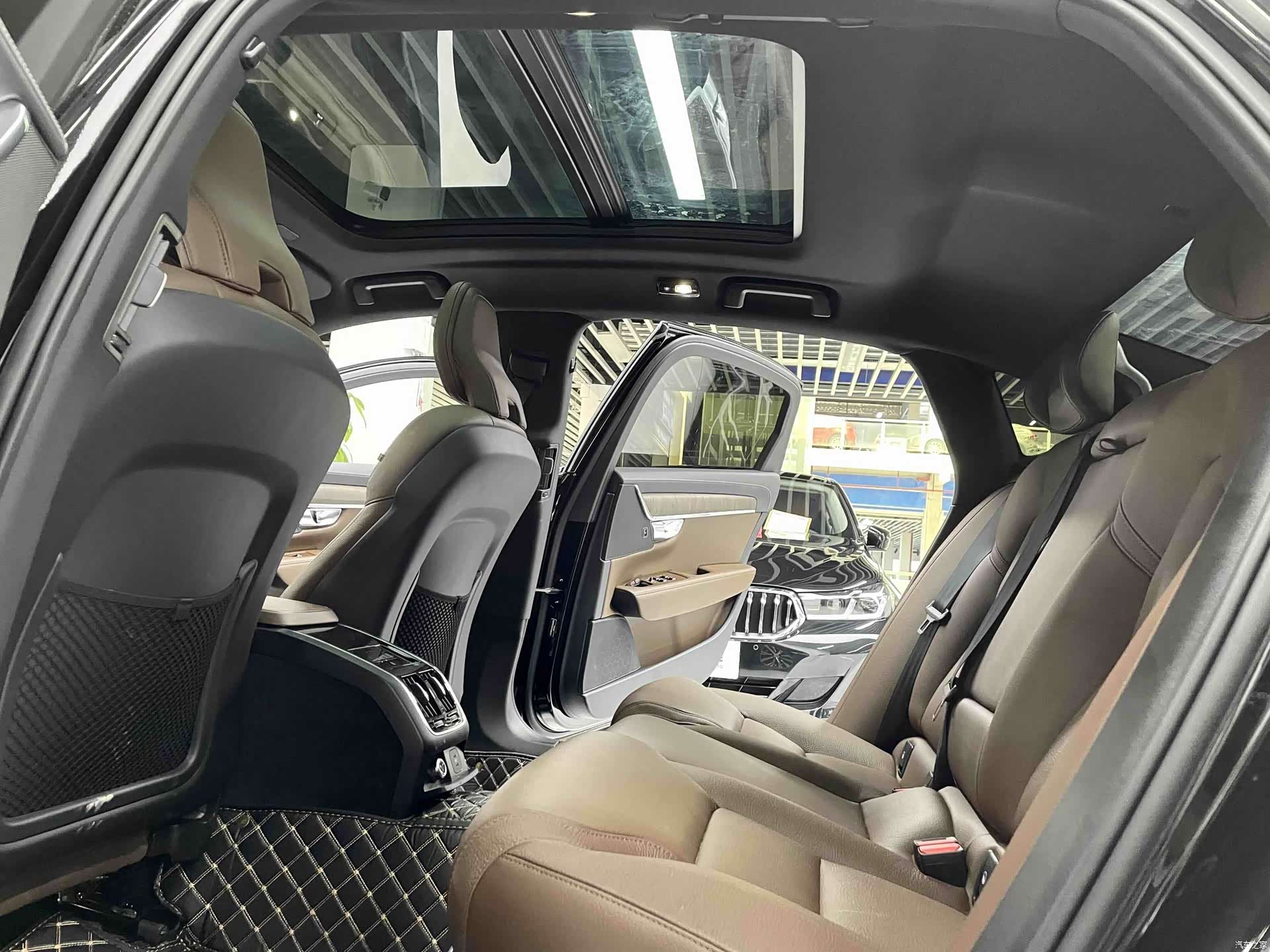 Volvo S90, 2025 все фото
