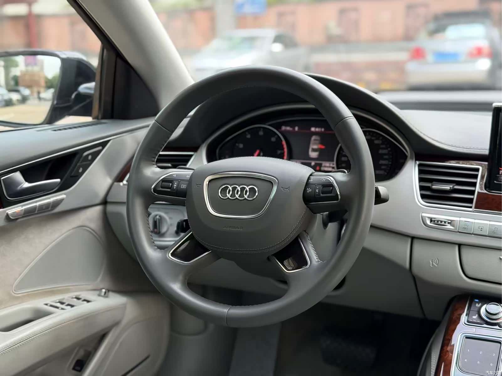 Audi A8L, 2012 26