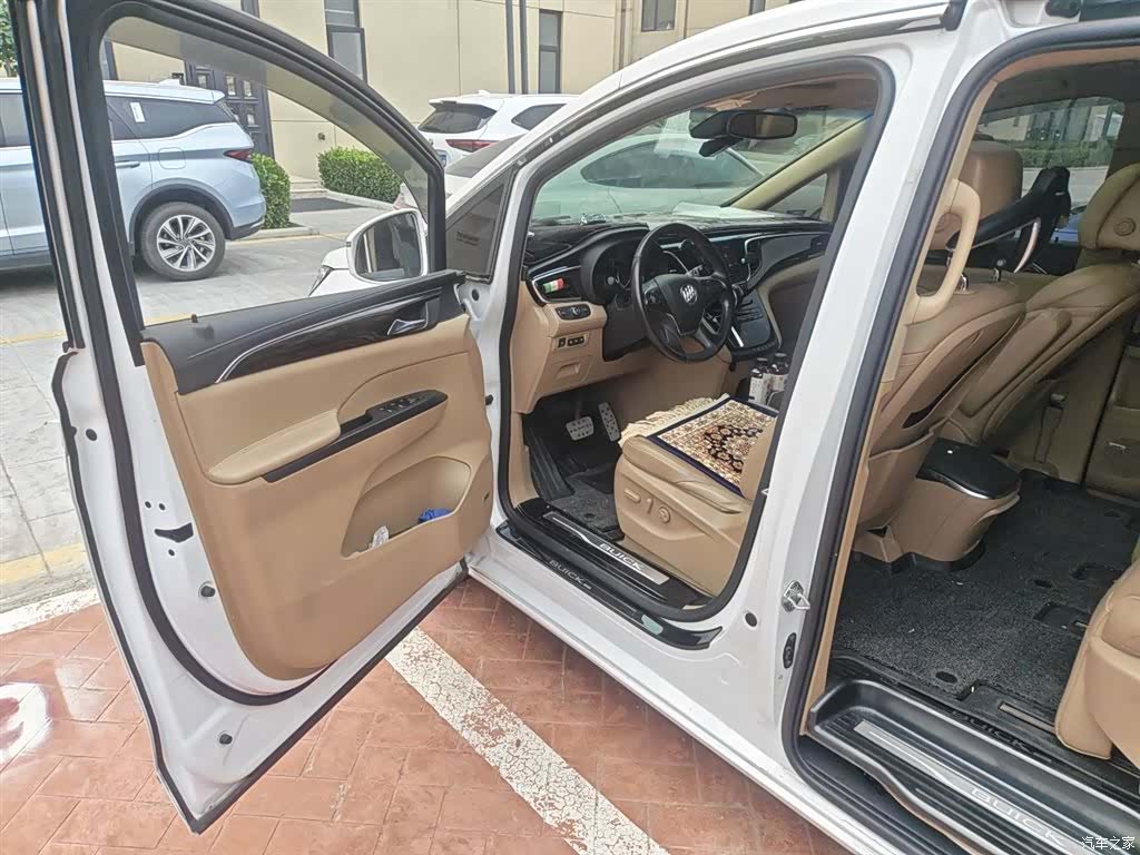 Buick GL8, 2019 14