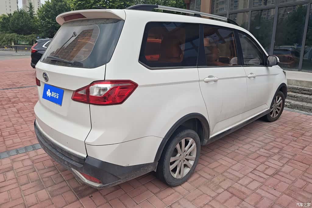 BAIC M70, 2017 3