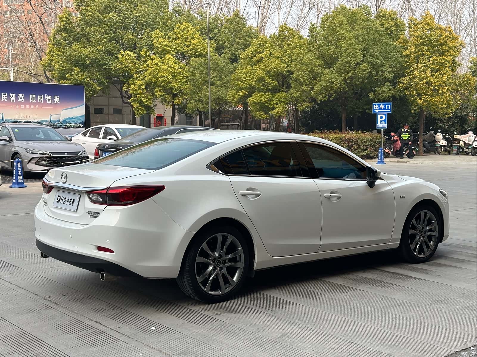 Mazda Atenza, 2017 11
