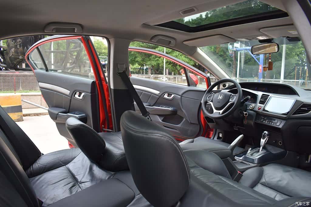Honda Civic, 2012 11