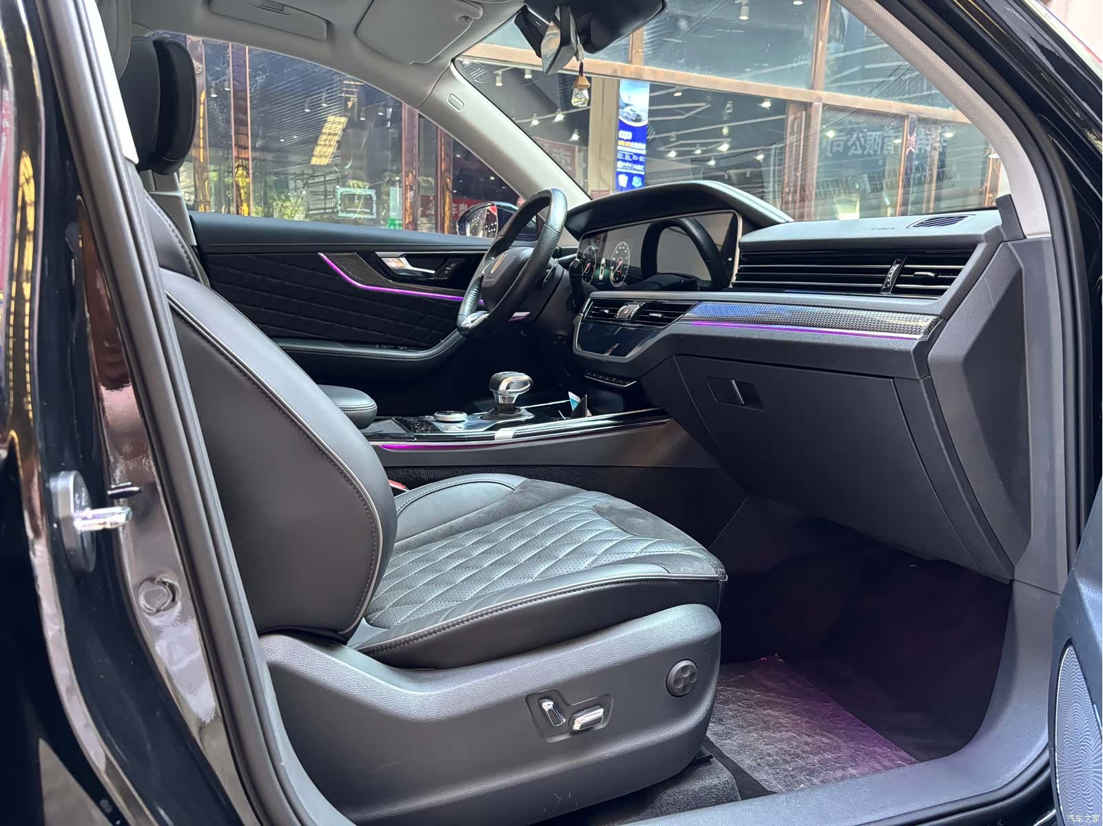 Hongqi HS5, 2020 18