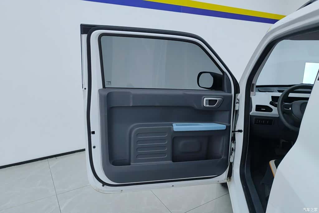 Geely Panda, 2025 7