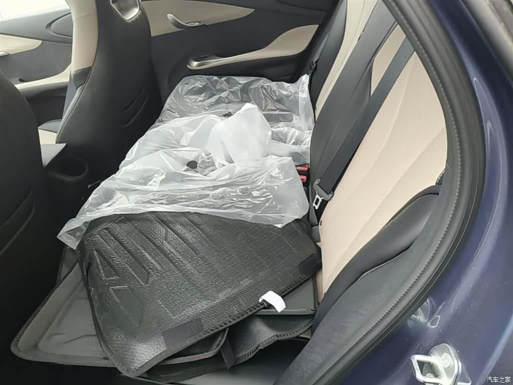BYD Dolphin, 2026 17