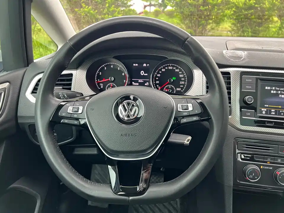 Volkswagen Golf*Jiayu