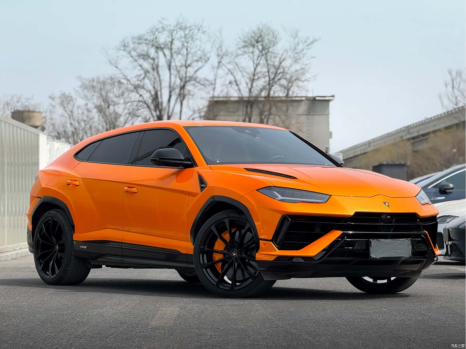 Lamborghini Urus, 2023 3