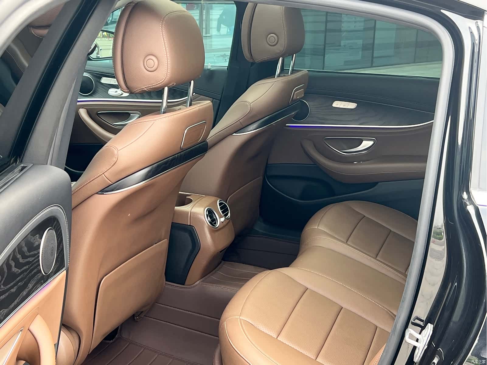 Mercedes-Benz E-Class, 2018 10