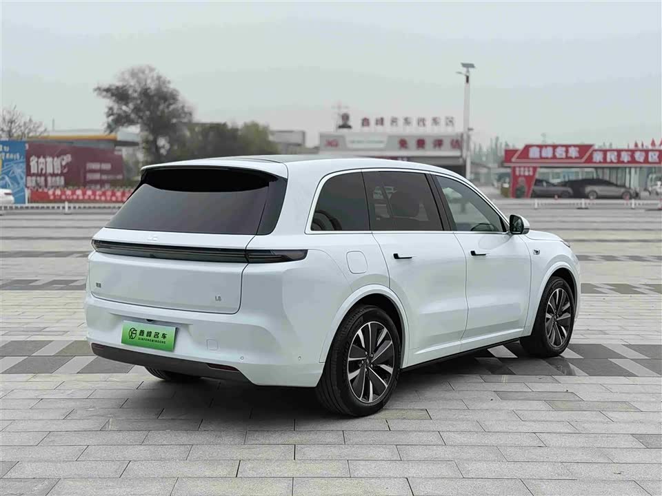 Li Auto Ideal L8
