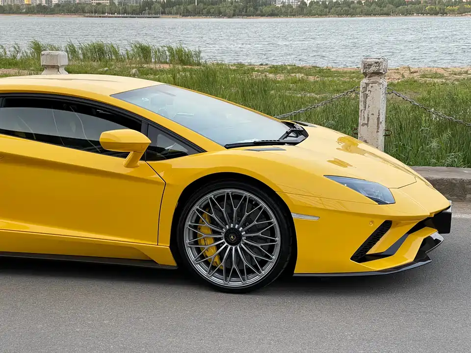 Lamborghini Aventador Lamborghini Aventador