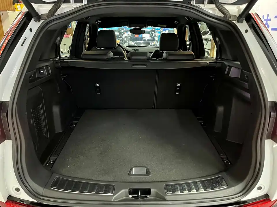 Land Rover Discover sports