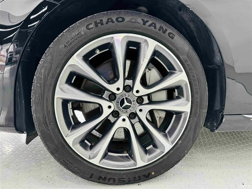 Mercedes-Benz E-Class, 2019 10