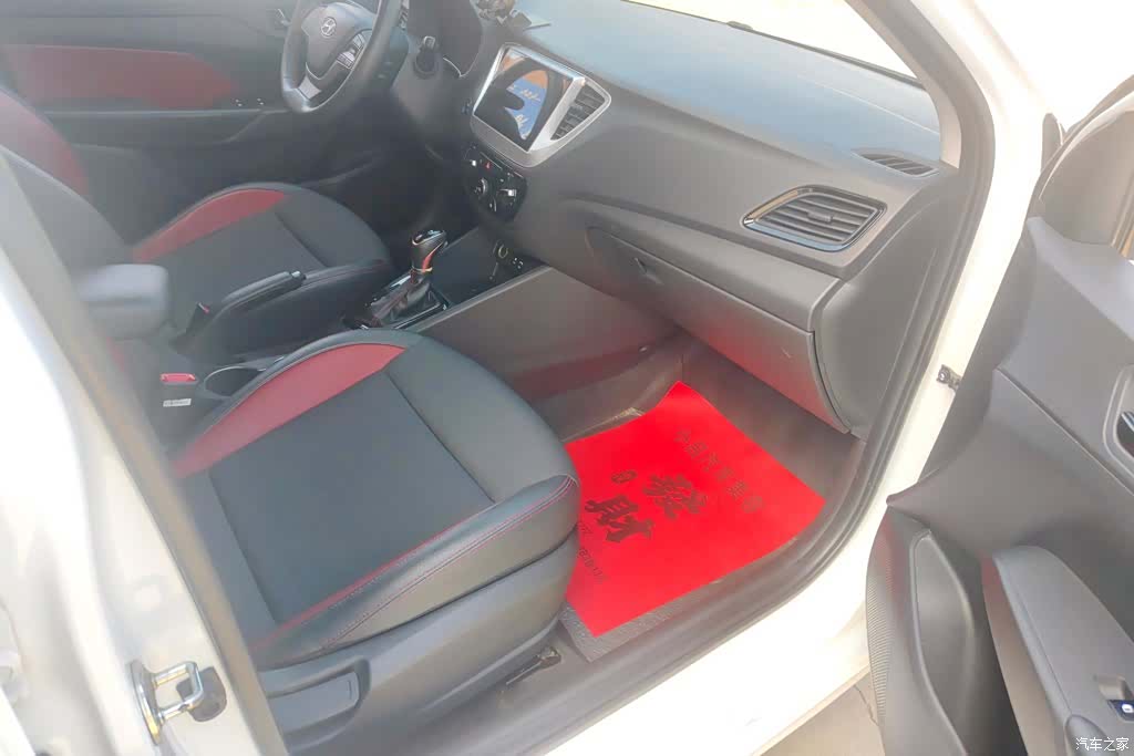 Hyundai GLS, 2016 8
