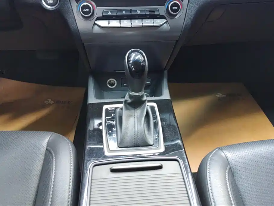 Hyundai Name picture