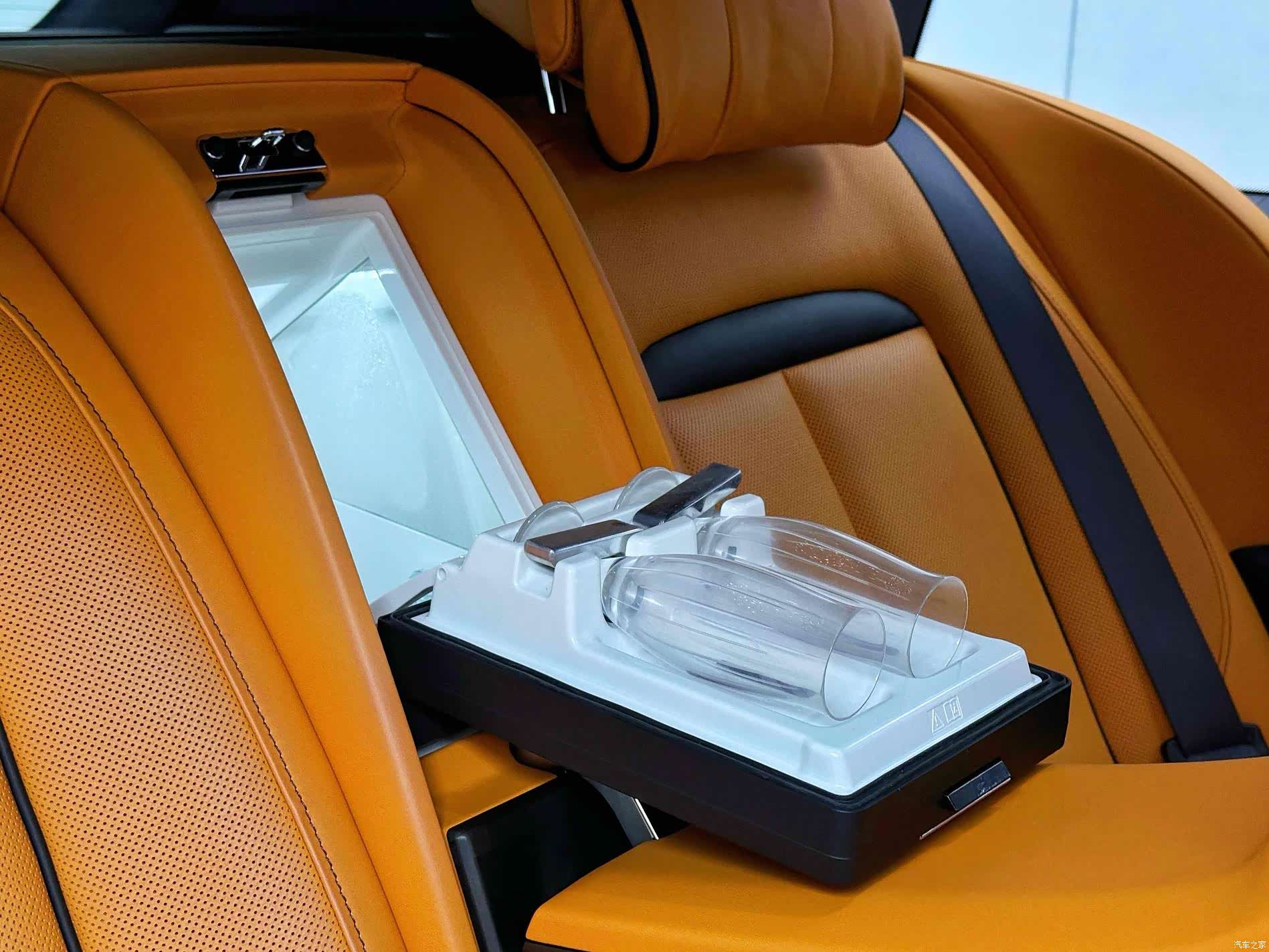 Rolls-Royce Cullinan, 2024 18