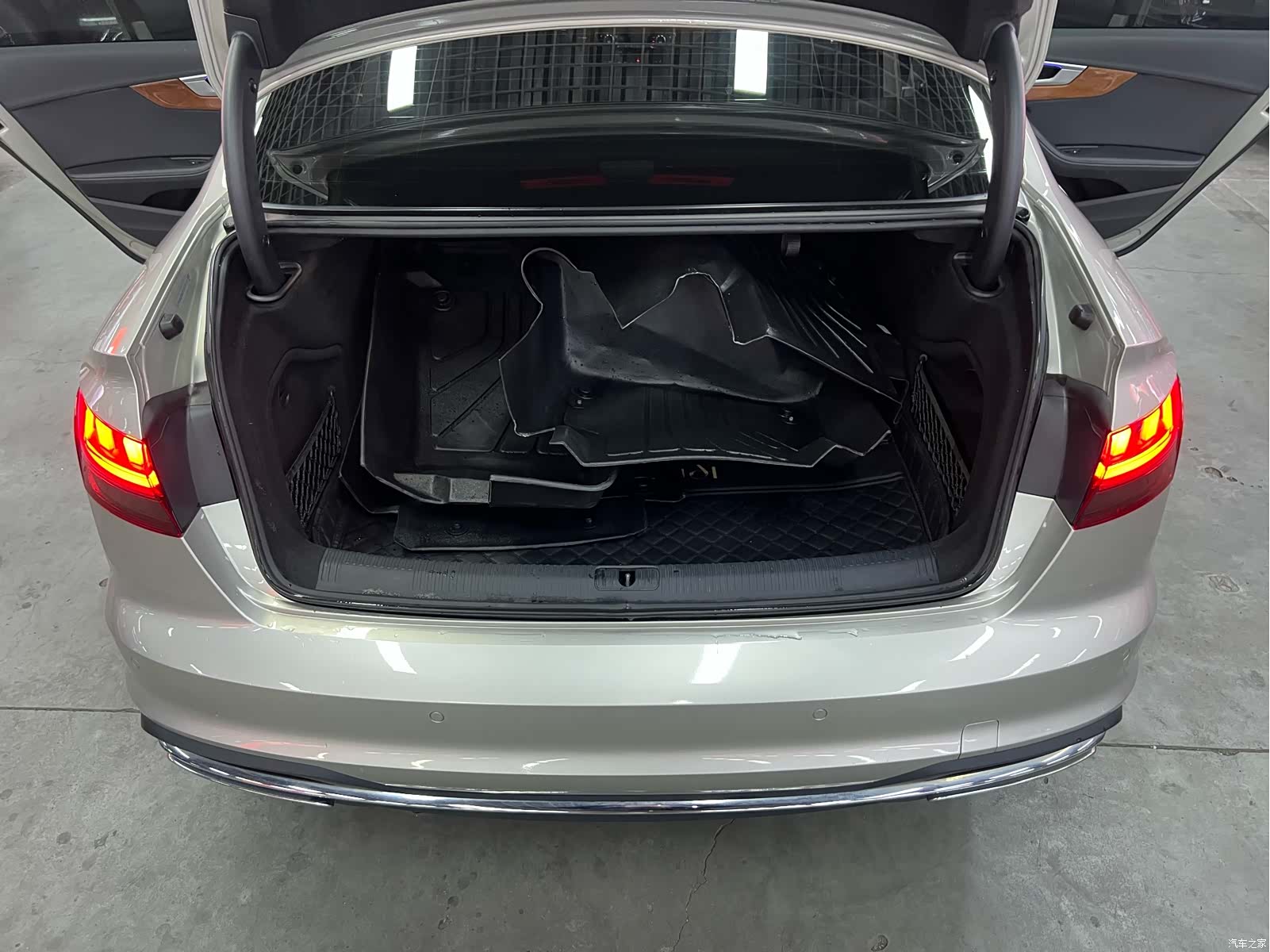 Audi A4L, 2021 16
