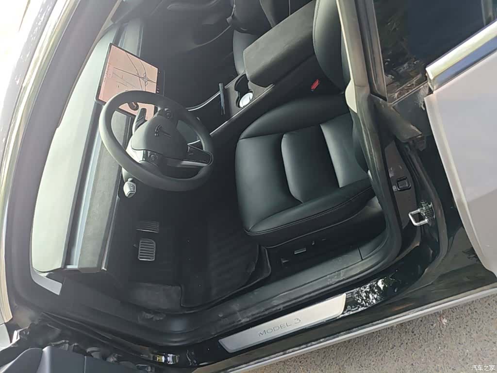 Tesla Model 3, 2020 15