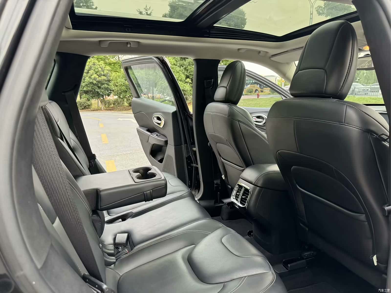 Jeep Cherokee, 2016 8