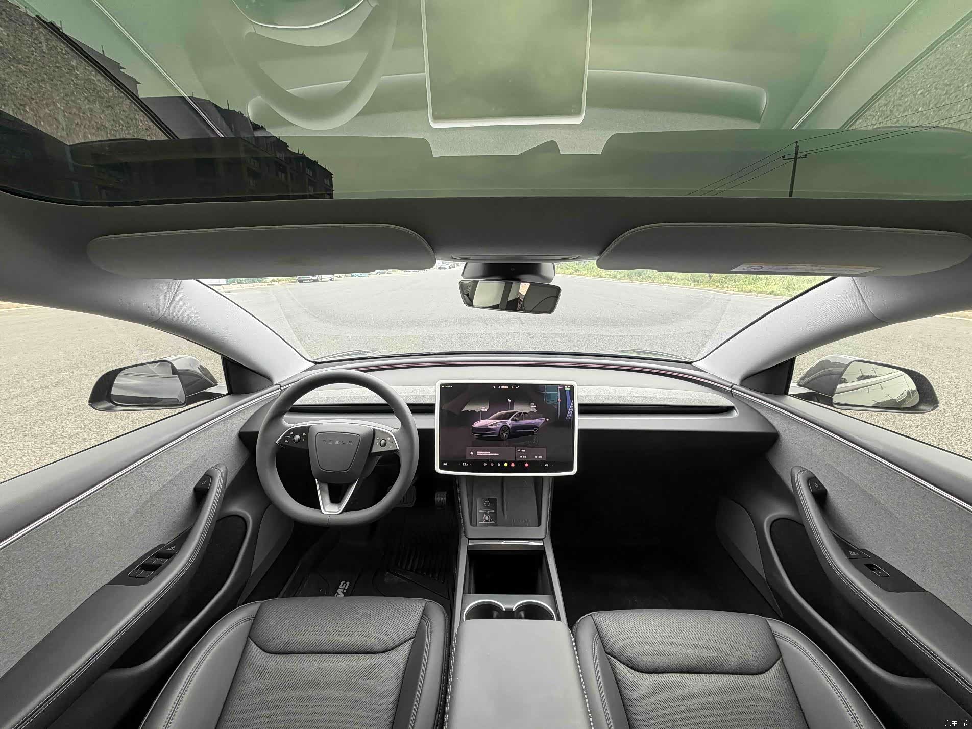 Tesla Model 3, 2025 все фото