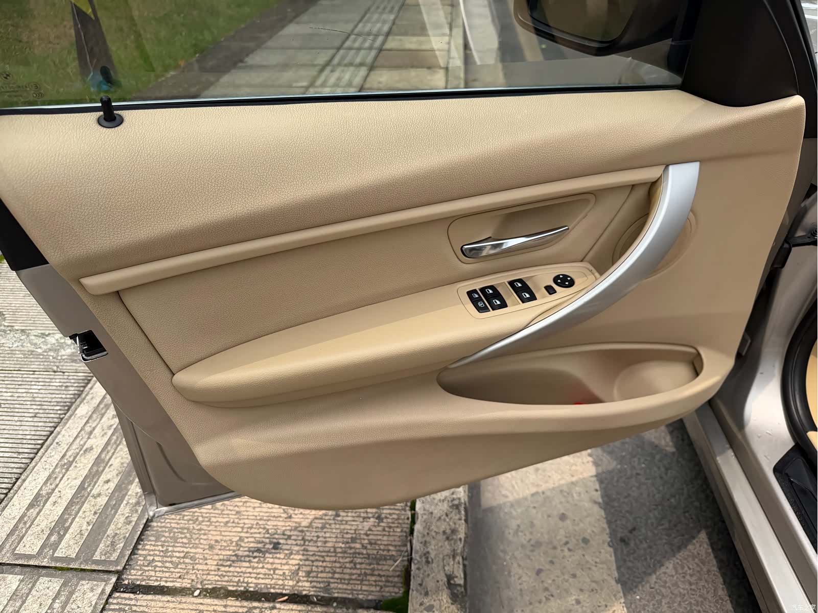 BMW 3 Series, 2013 9