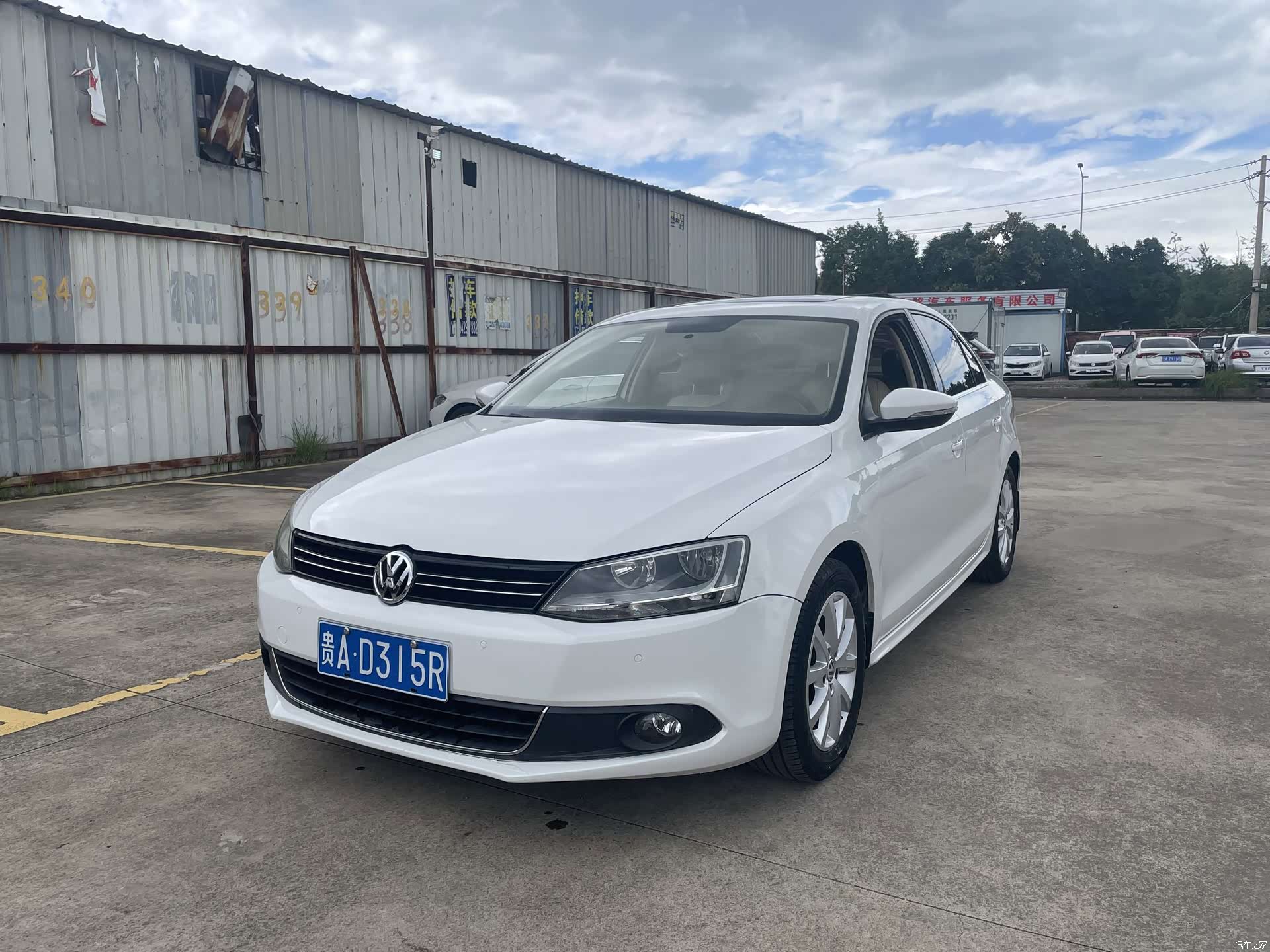 Volkswagen Sagitar