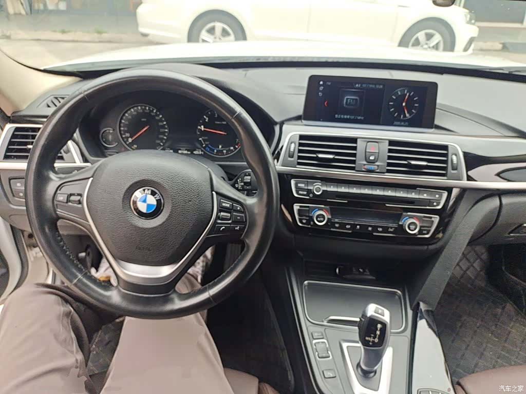 BMW 3 Series, 2018 10