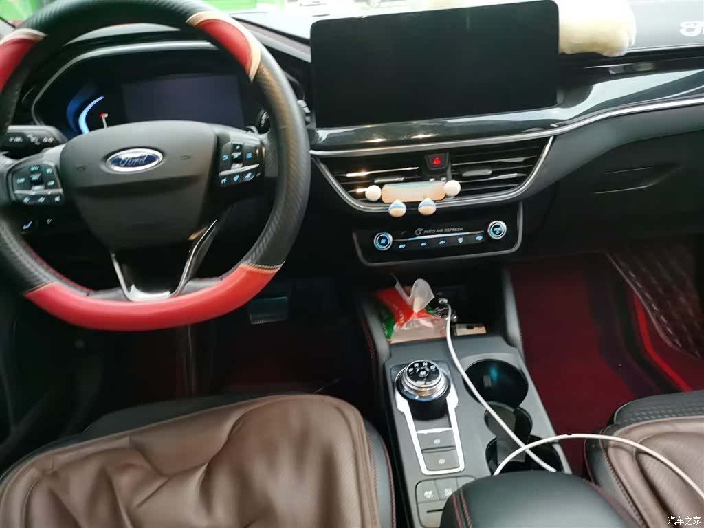 Ford Focus, 2021 13