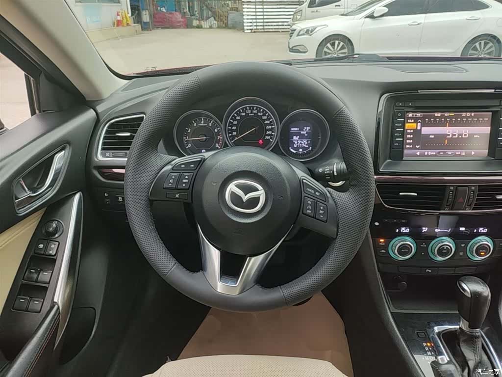 Mazda Atenza, 2014 11