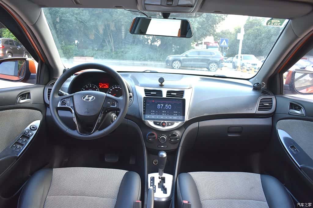 Hyundai GLX, 2014 14