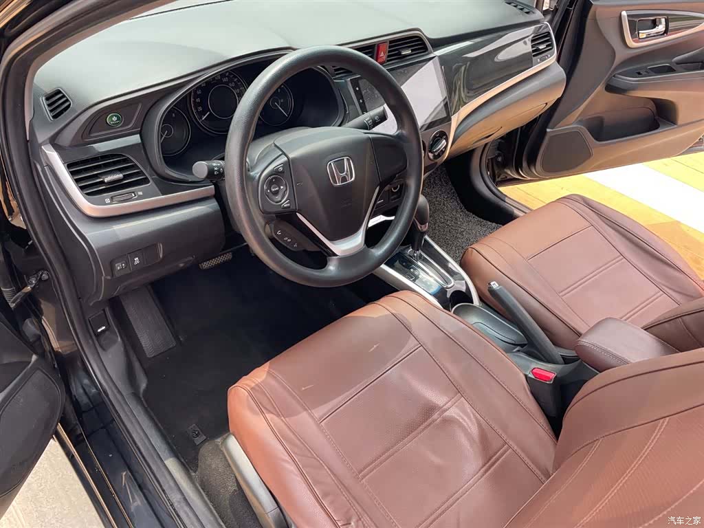 Honda Crider, 2015 11