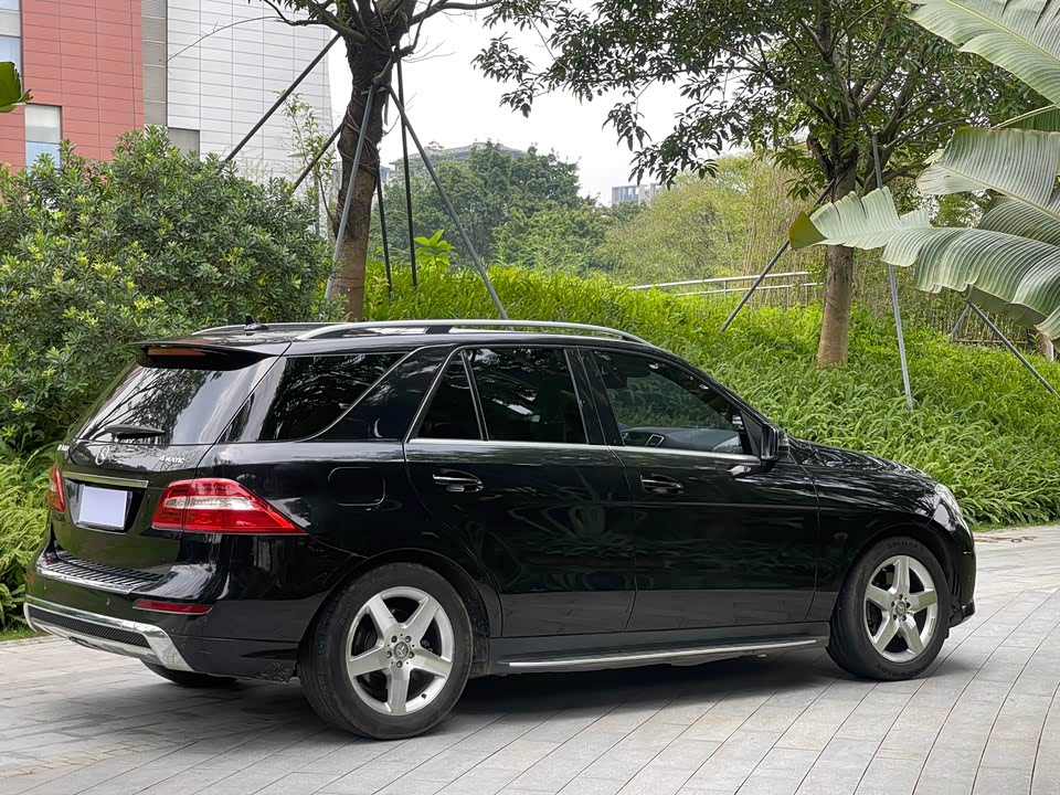 Mercedes-Benz M class