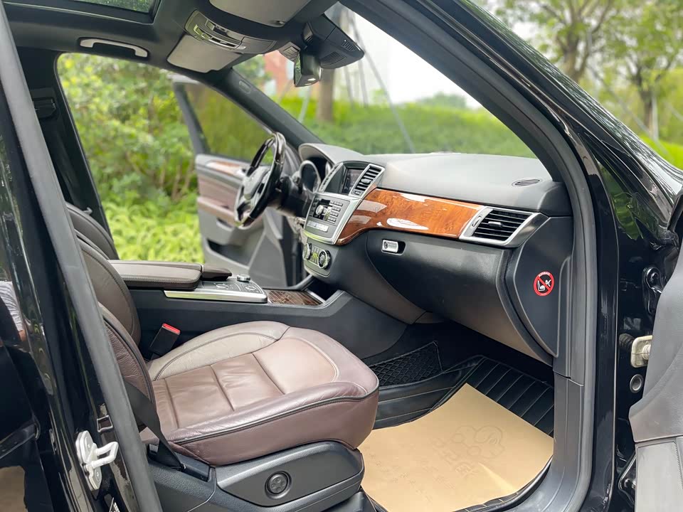 Mercedes-Benz M class