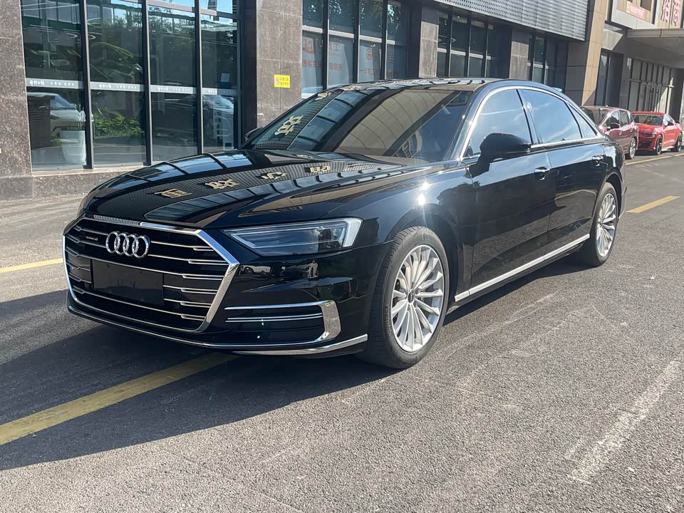 Audi A8