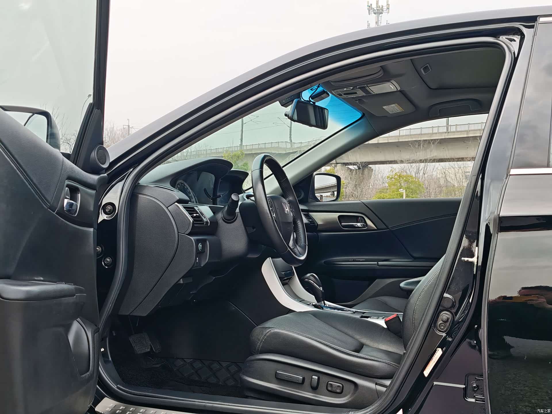 Honda Accord, 2016 12