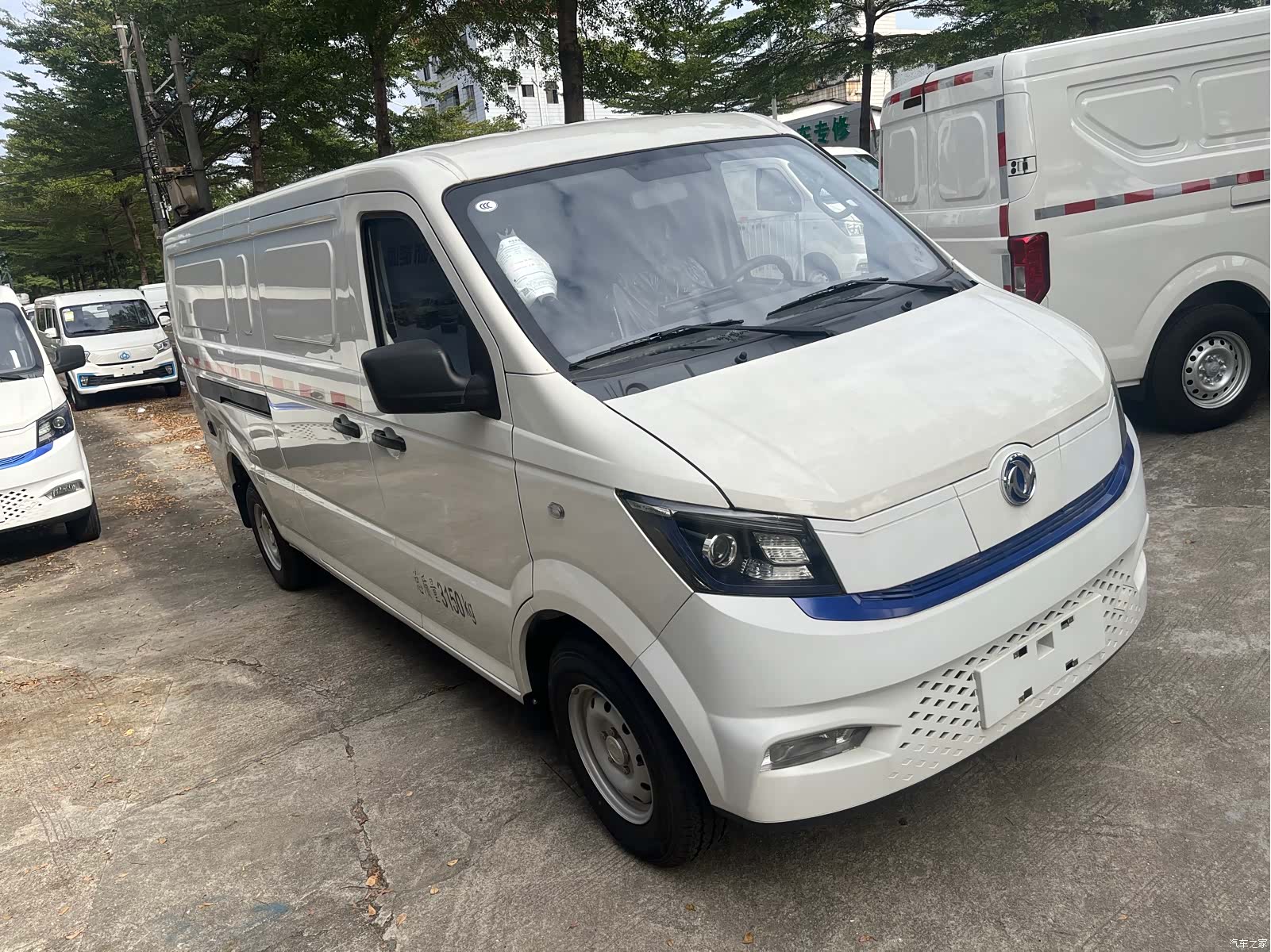 DongFeng EM27, 2024 3