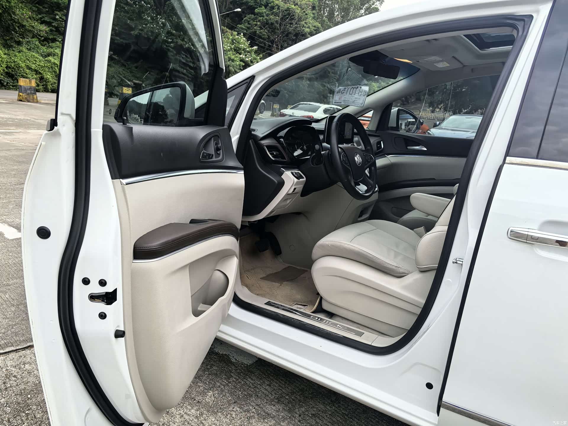 Buick GL8, 2021 10
