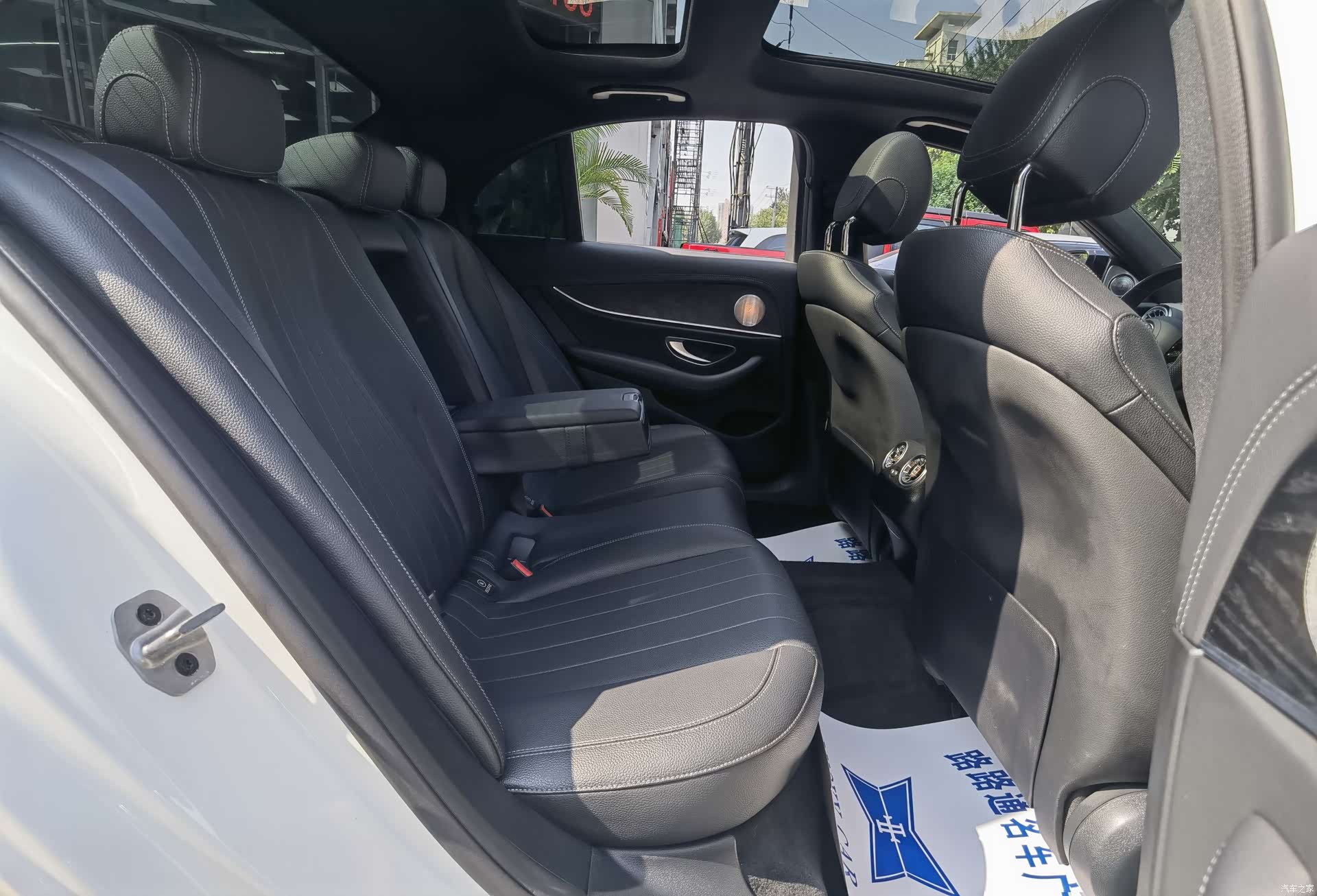 Mercedes-Benz E-Class, 2022 9