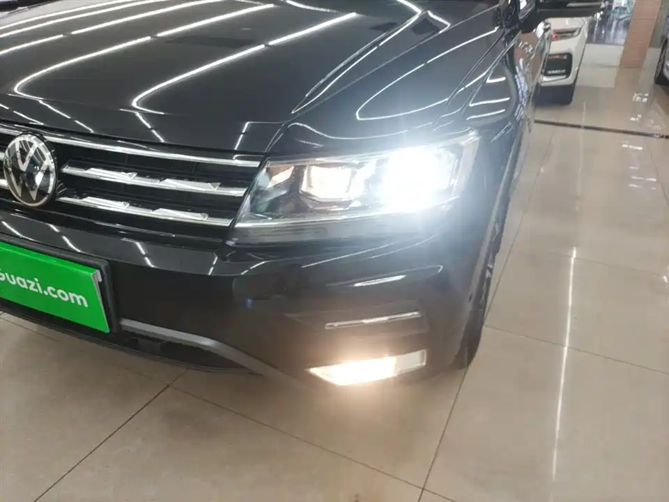 Volkswagen Tiguan L