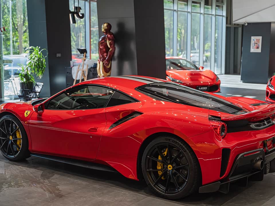 Ferrari 488