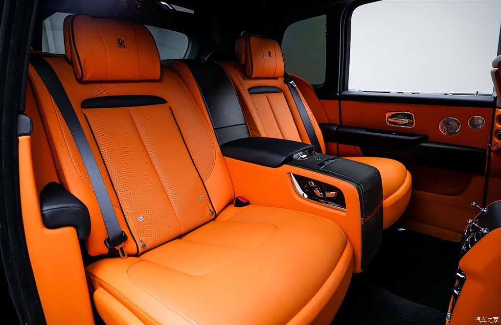 Rolls-Royce Cullinan, 2021 14