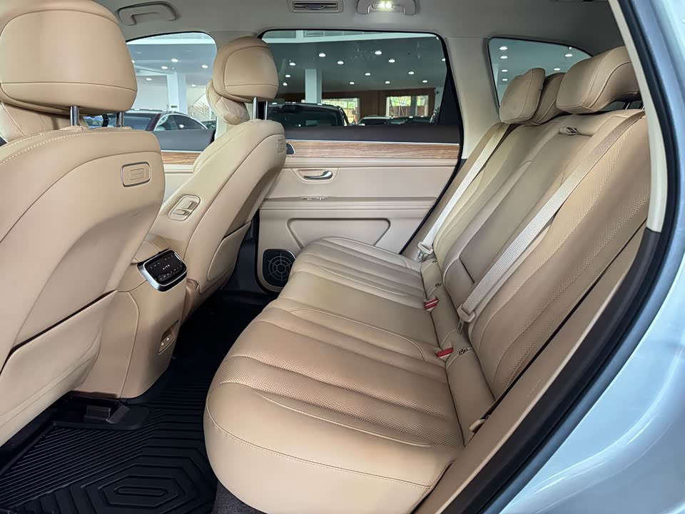 AITO Ask the world M7