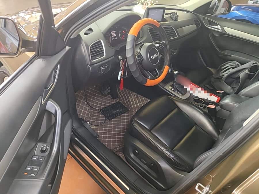 Audi Q3 2016, фото 15
